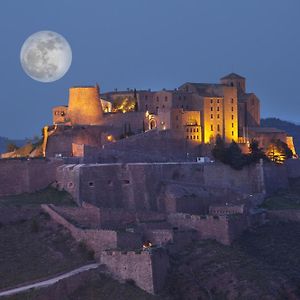 Parador De Cardona